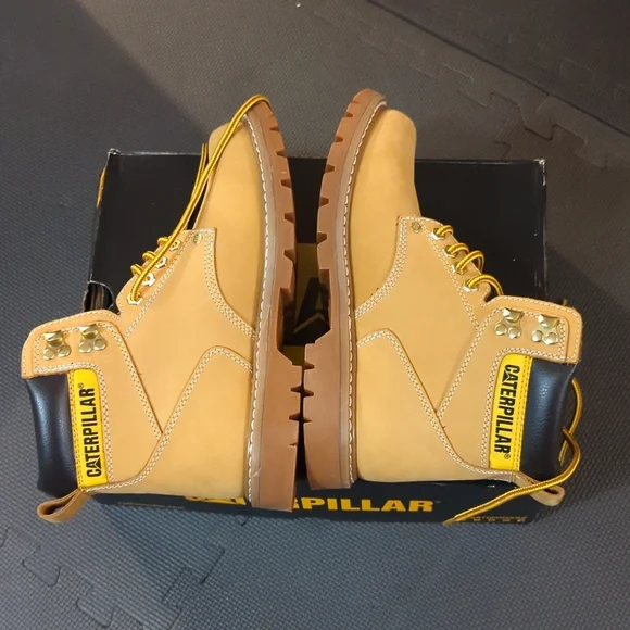 NEW. Caterpillar Second Shift Work Boots - Picture 4 of 8